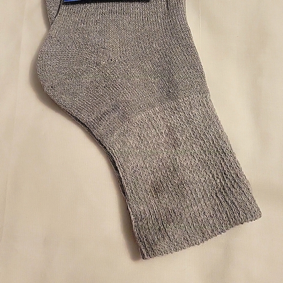 NEW 4 Pair Men's Diabetic Comfort Quarter Socks - Picture 13 of 16